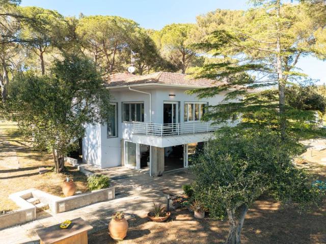 Villa Indipendente in vendita a Rosignano Marittimo, Toscana
