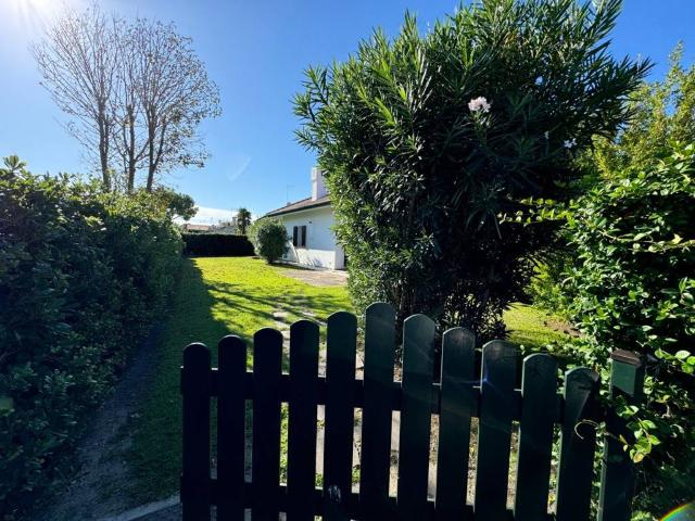 Villa Indipendente in vendita a Rosolina, Veneto