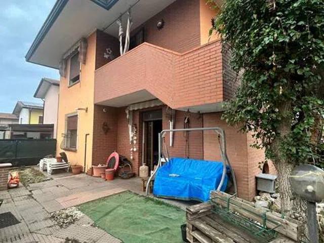 Villa Indipendente in vendita a Rosolina, Veneto