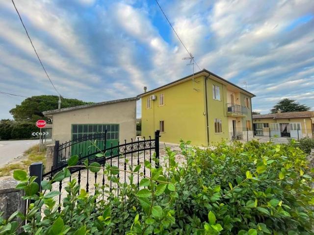 Villa Indipendente in vendita a Rosolina, Veneto
