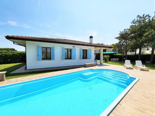 Villa Indipendente in vendita a Rosolina, Veneto