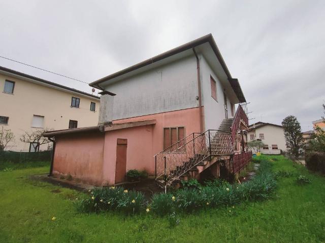 Villa Indipendente in vendita a Rosolina, Veneto