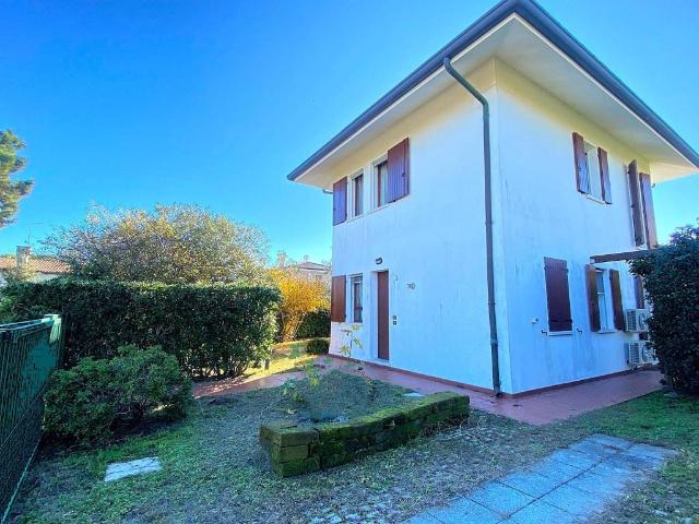 Villa Indipendente in vendita a Rosolina, Veneto