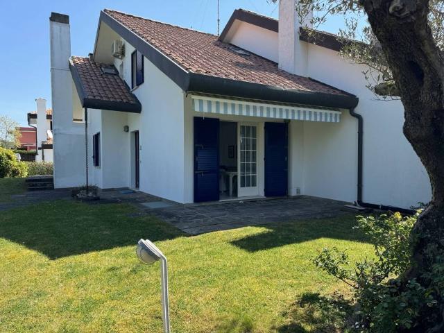 Villa Indipendente in vendita a Rosolina, Veneto
