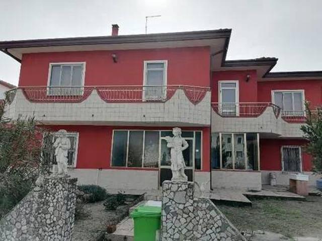 Villa Indipendente in vendita a Rosolina, Veneto