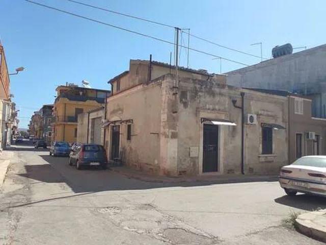Villa Indipendente in vendita a Rosolini, Sicilia