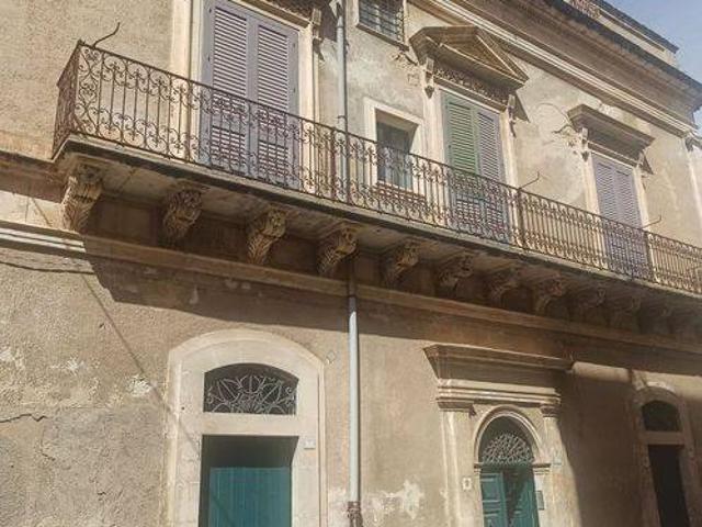 Villa Indipendente in vendita a Rosolini, Sicilia