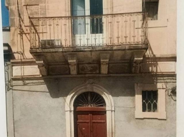 Villa Indipendente in vendita a Rosolini, Sicilia