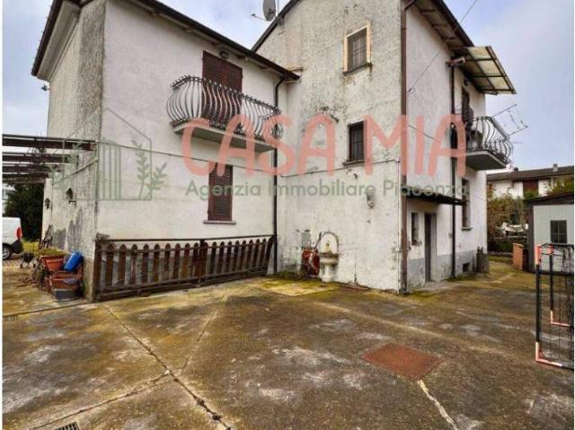 Villa Indipendente in vendita a Rottofreno, Reggio Emilia