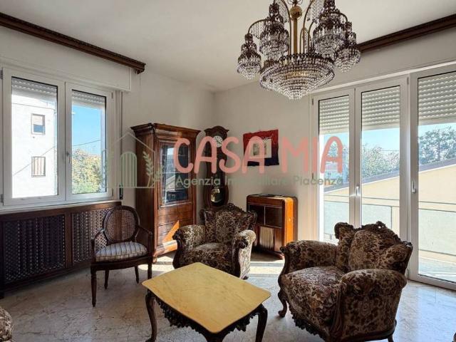Villa Indipendente in vendita a Rottofreno, Reggio Emilia