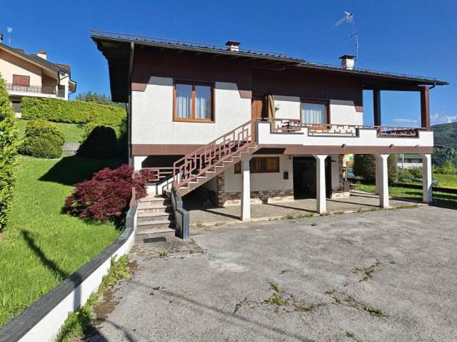 Villa Indipendente in vendita a Rotzo, Veneto