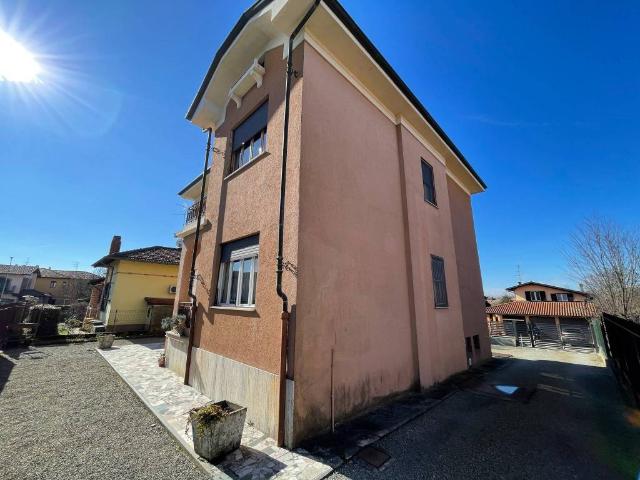 Villa Indipendente in vendita a Piemonte, Vercelli