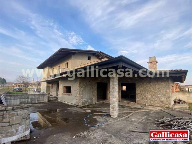 Villa Indipendente in vendita a Villaggio Famiglia, Rovato