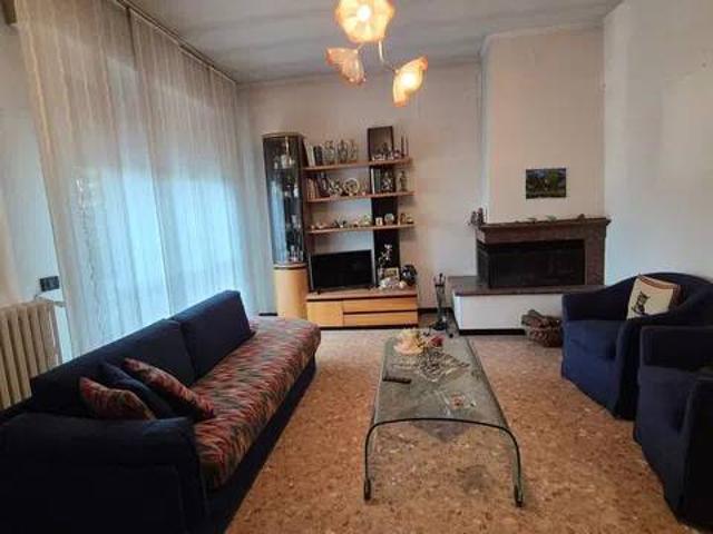 Villa Indipendente in vendita a Villaggio Famiglia, Rovato