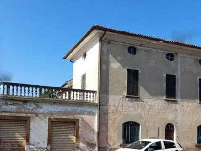 Villa Indipendente in vendita a Duomo, Rovato