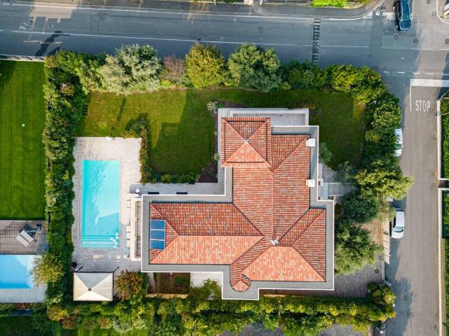 Villa Indipendente in vendita a Villaggio Famiglia, Rovato