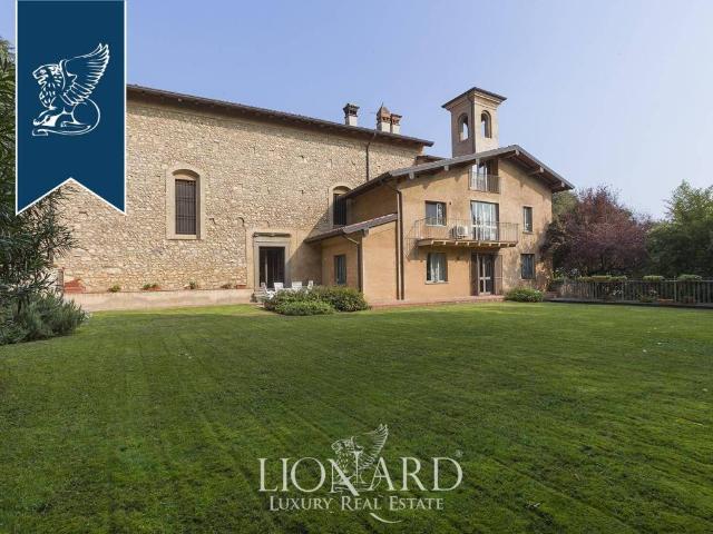 Villa Indipendente in vendita a Villaggio Famiglia, Rovato