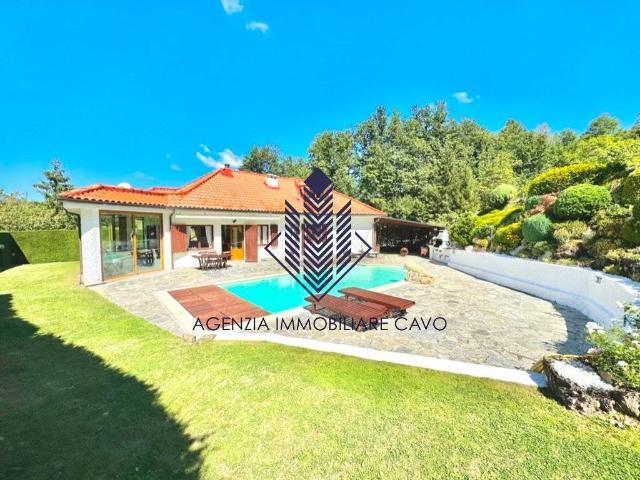 Villa Indipendente in vendita a Rovegno, Liguria