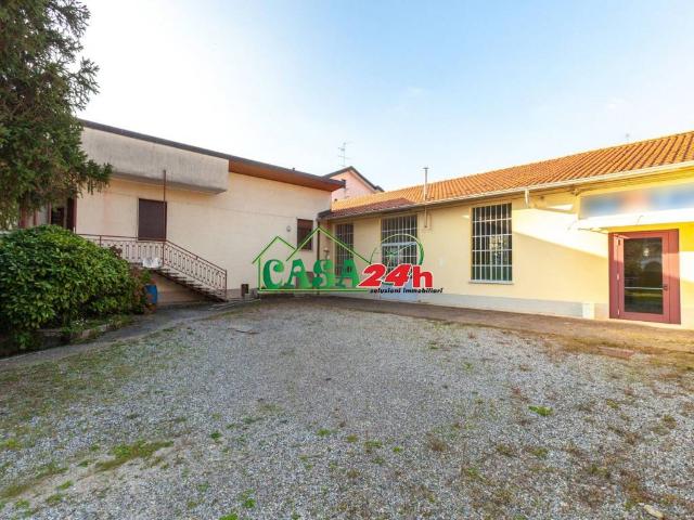 Villa Indipendente in vendita a Rovellasca, Como