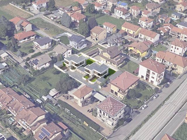 Villa Indipendente in vendita a Rovello Porro, Lombardia