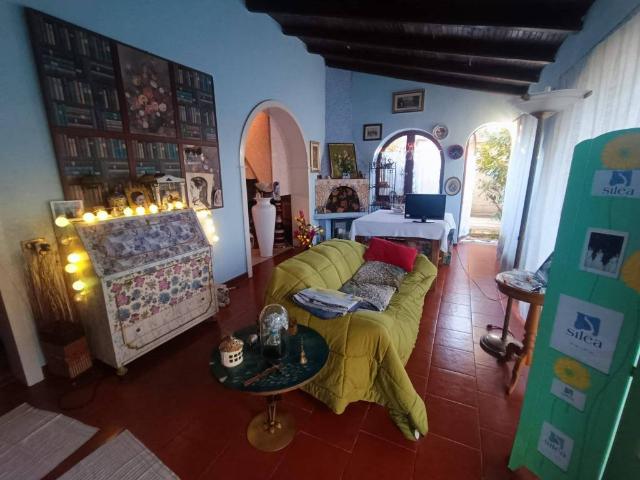 Villa Indipendente in vendita a Rovello Porro, Lombardia