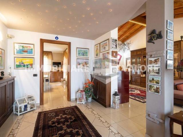 Villa Indipendente in vendita a Roverbella, Lombardia