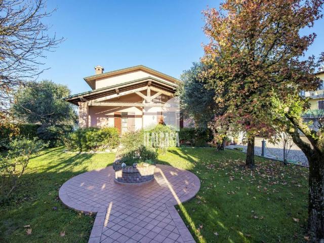 Villa Indipendente in vendita a Castelletto, Roverbella