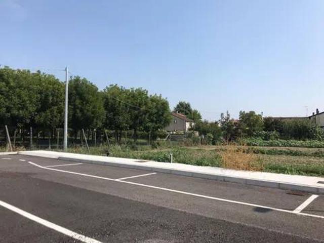 Villa Indipendente in vendita a Roverchiara, Veneto