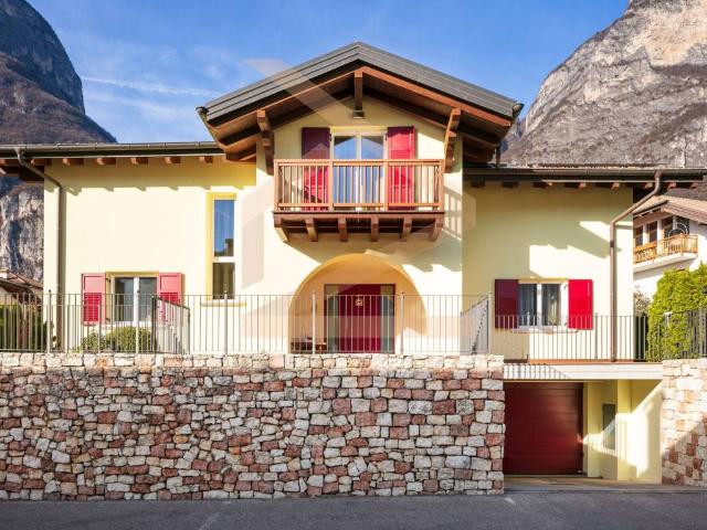 Villa Indipendente in vendita a Comunità Rotaliana-Königsberg, Roverè Della Luna