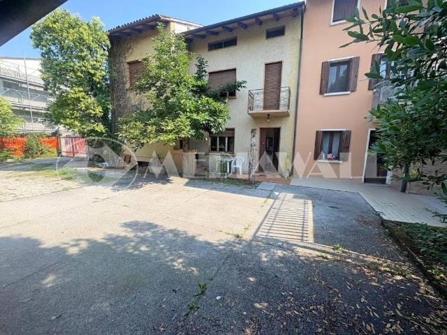 Villa Indipendente in vendita a Roveredo In Piano, Friuli-Venezia Giulia