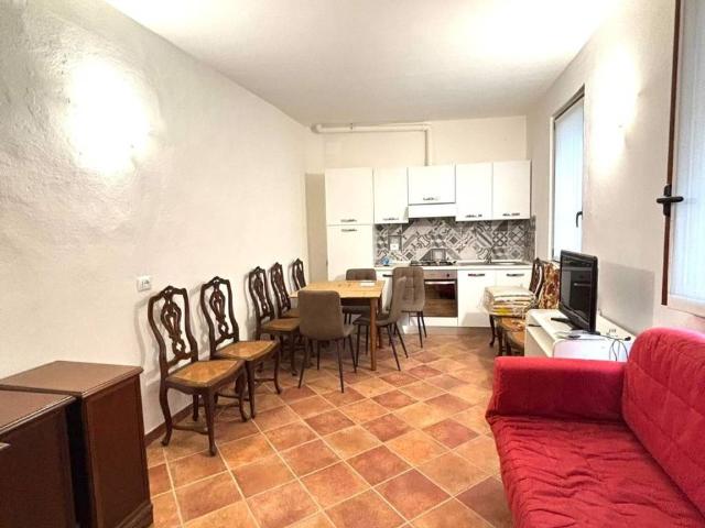 Villa Indipendente in vendita a Rovescala, Pavia