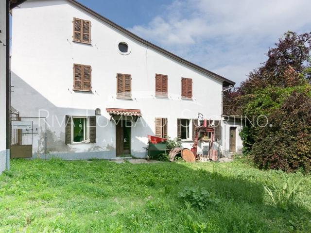 Villa Indipendente in vendita a Rovescala, Lombardia