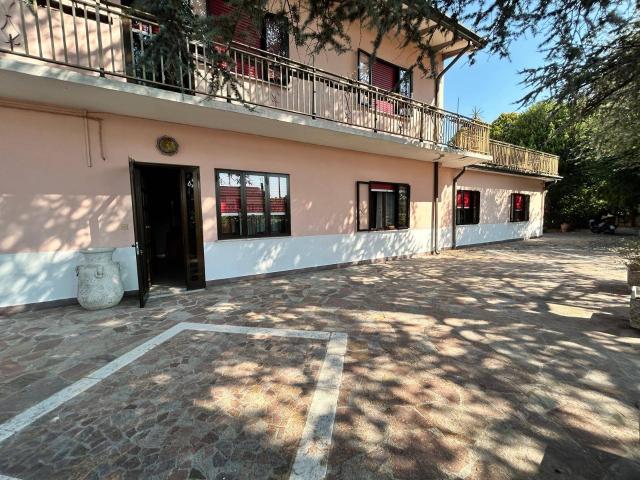 Villa Indipendente in vendita a Fenil del Turco, Rovigo