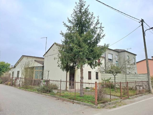 Villa Indipendente in vendita a Rovigo, Veneto