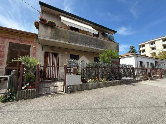 Villa Indipendente in vendita a Rovigo, Veneto