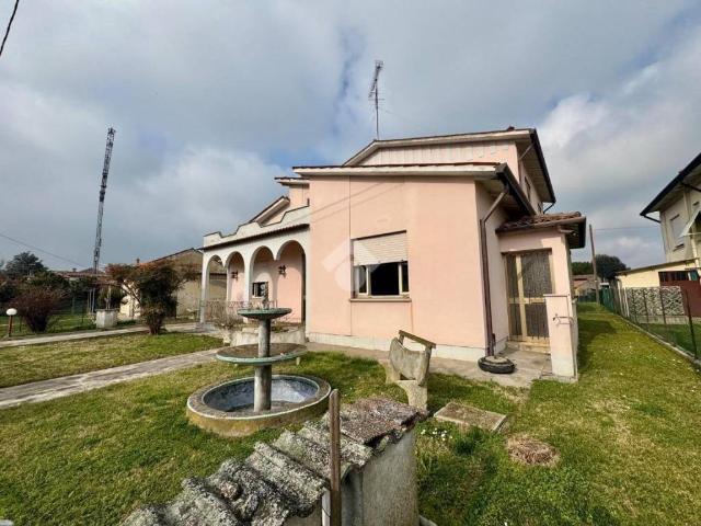 Villa Indipendente in vendita a Rovigo, Veneto