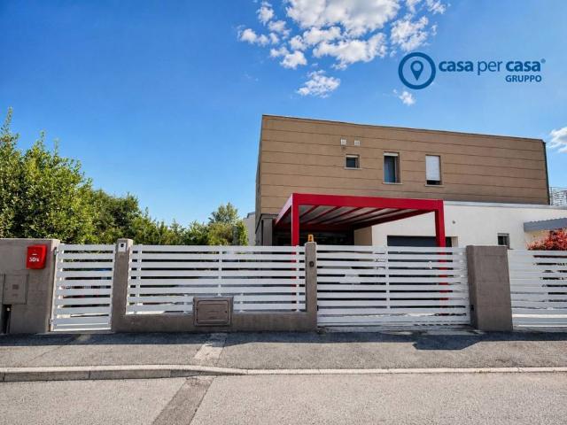 Villa Indipendente in vendita a Rovigo, Veneto