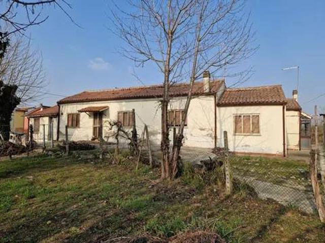 Villa Indipendente in vendita a Commenda, Rovigo