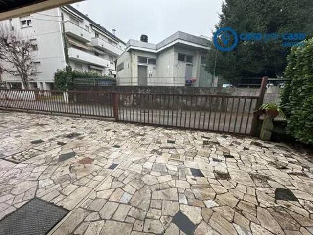 Villa Indipendente in vendita a Rovigo, Veneto