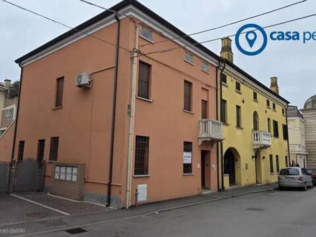 Villa Indipendente in vendita a Rovigo, Veneto