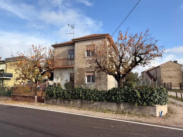 Villa Indipendente in vendita a Rovigo, Veneto