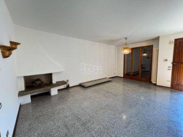 Villa Indipendente in vendita a Commenda Est, Rovigo