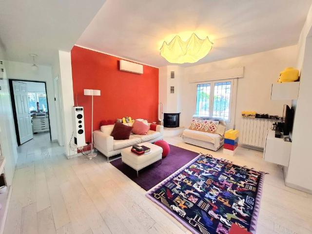 Villa Indipendente in vendita a Rovigo, Veneto