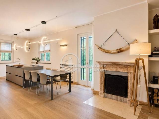 Villa Indipendente in vendita a Cassino Scanasio, Rozzano