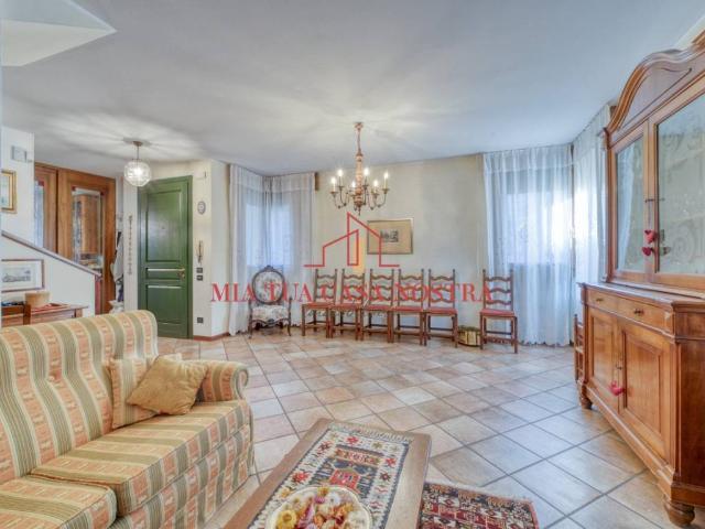 Villa Indipendente in vendita a Rubano, Veneto