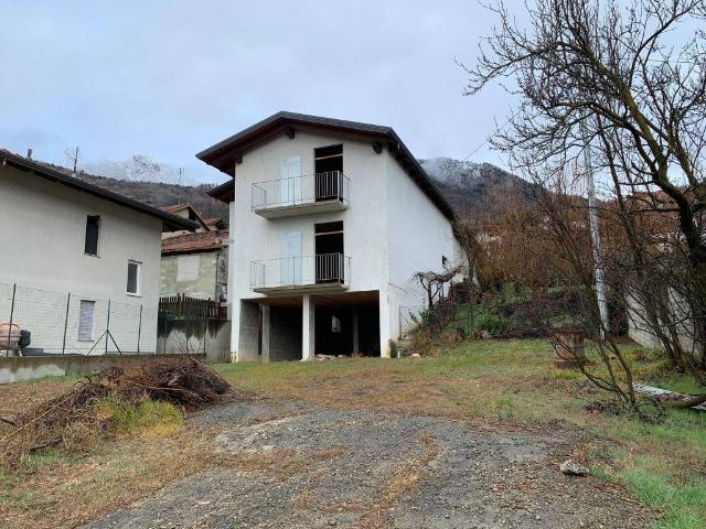 Villa Indipendente in vendita a Unione Montana Alpi Graie, Piemonte