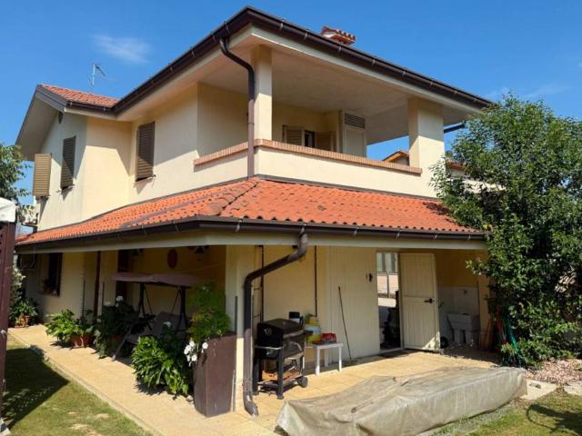 Villa Indipendente in vendita a Ruda, Friuli-Venezia Giulia