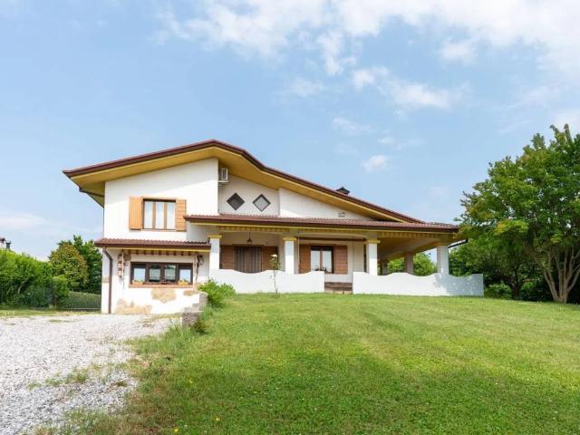 Villa Indipendente in vendita a Ruda, Friuli-Venezia Giulia