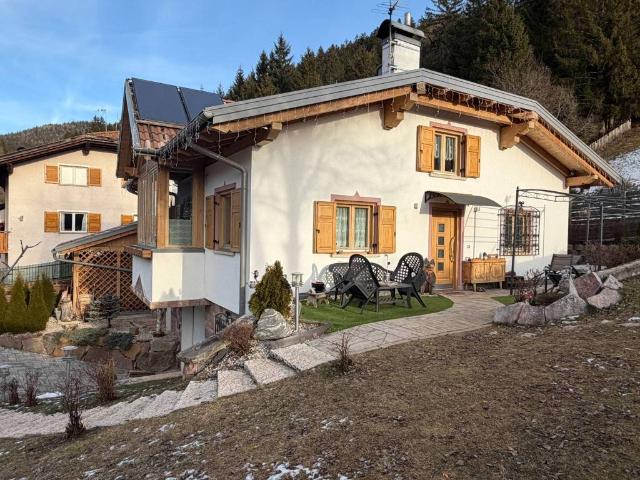 Villa Indipendente in vendita a Comunità della Val di Non, Ruffrè