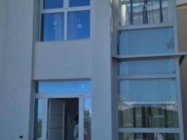 Villa Indipendente in vendita a Unione di Comuni Valdarno e Valdisieve, Rufina